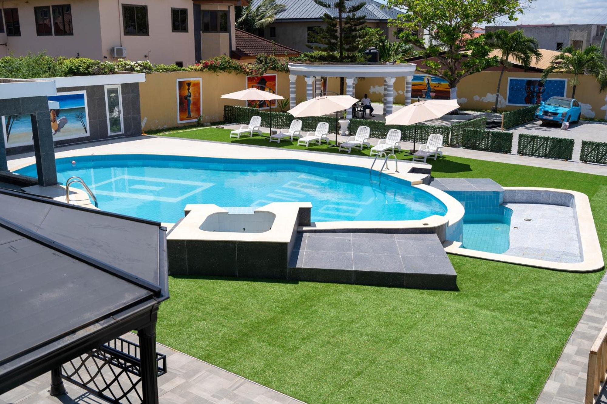 Adonai Luxe Apartment Tema Bagian luar foto