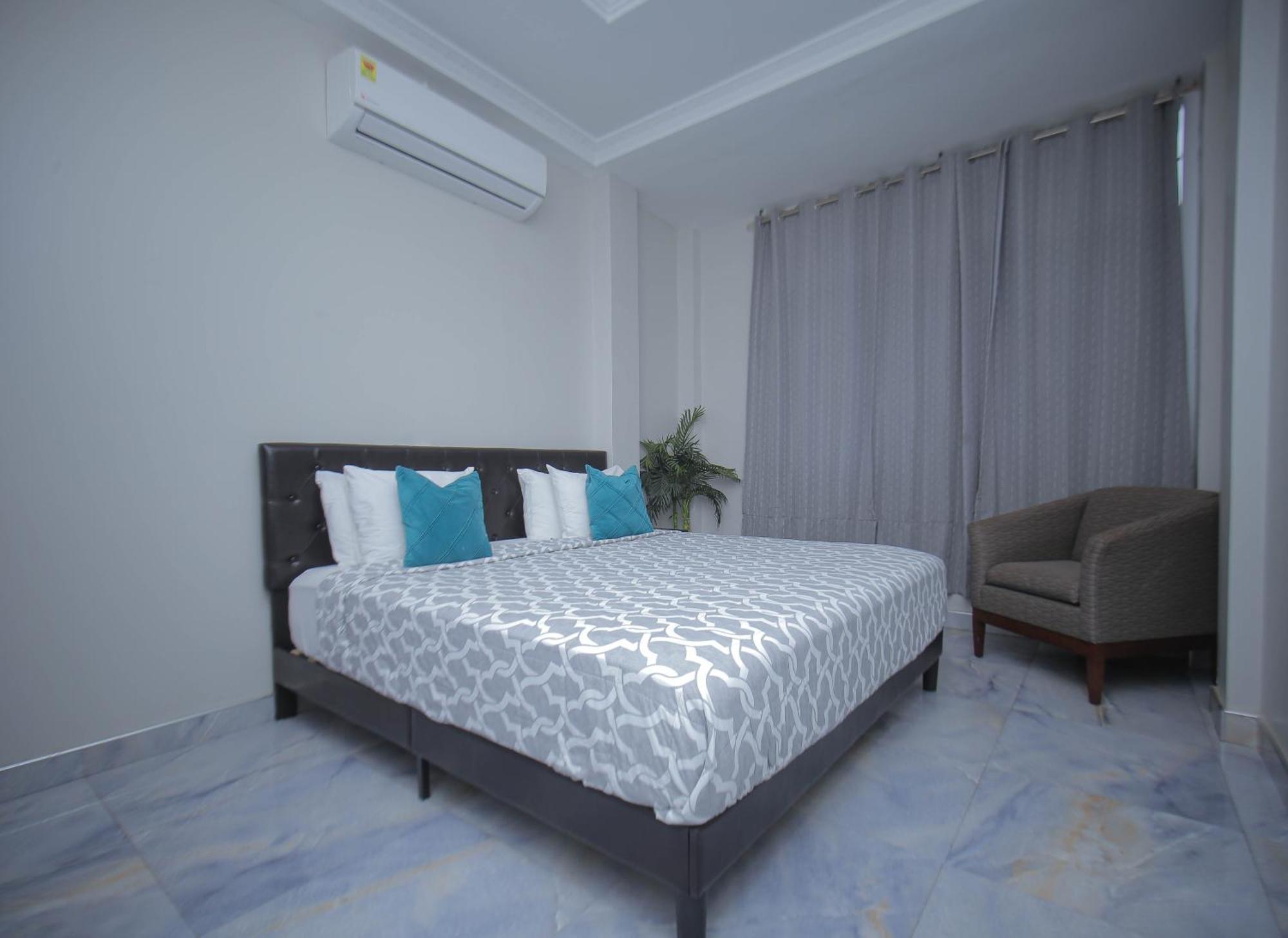 Adonai Luxe Apartment Tema Bagian luar foto