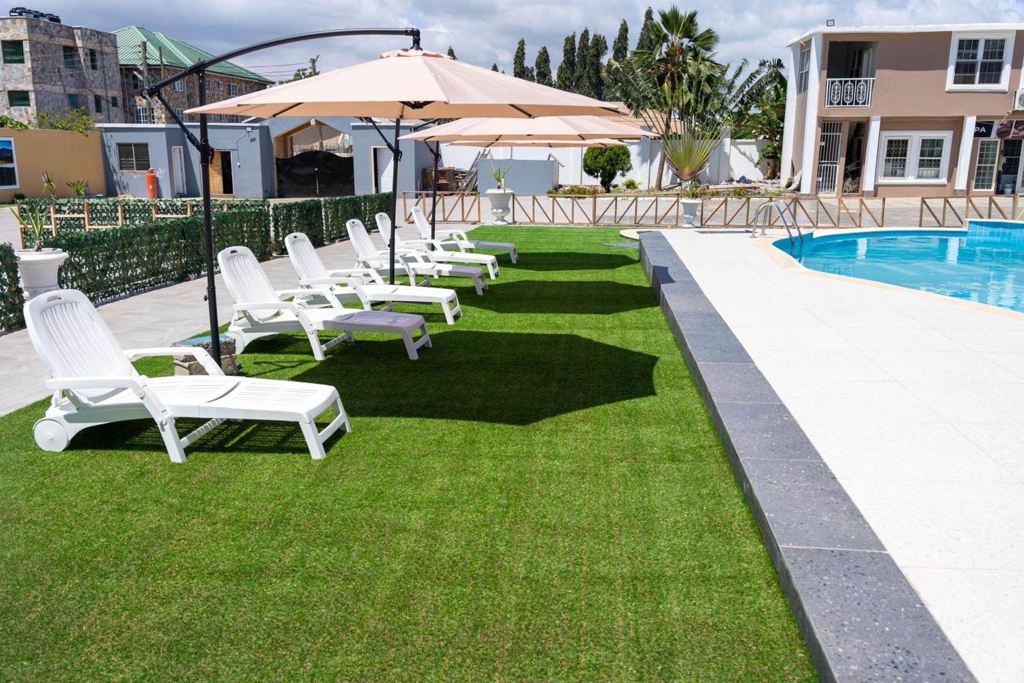 Adonai Luxe Apartment Tema Bagian luar foto